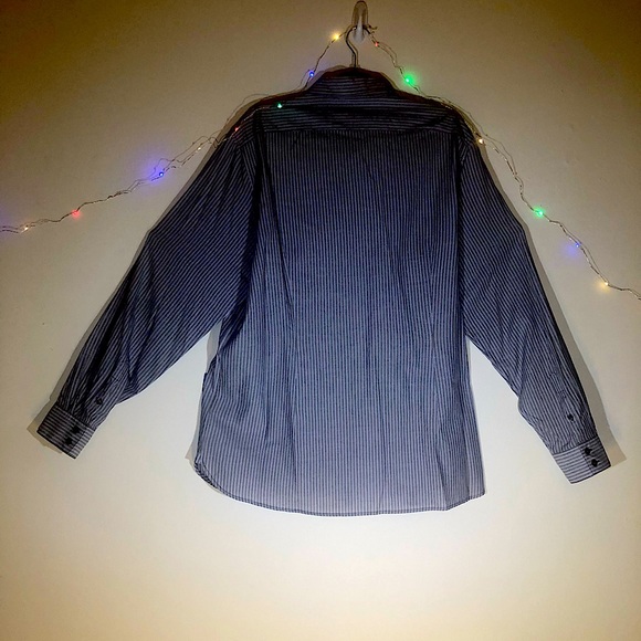 John Varvatos striped button down shirt. Play or Pro, M or F. A standout. XL - Picture 7 of 9